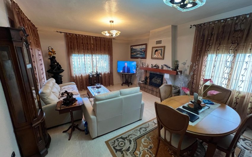 Resale - Villa -
Orihuela Costa - Campoamor