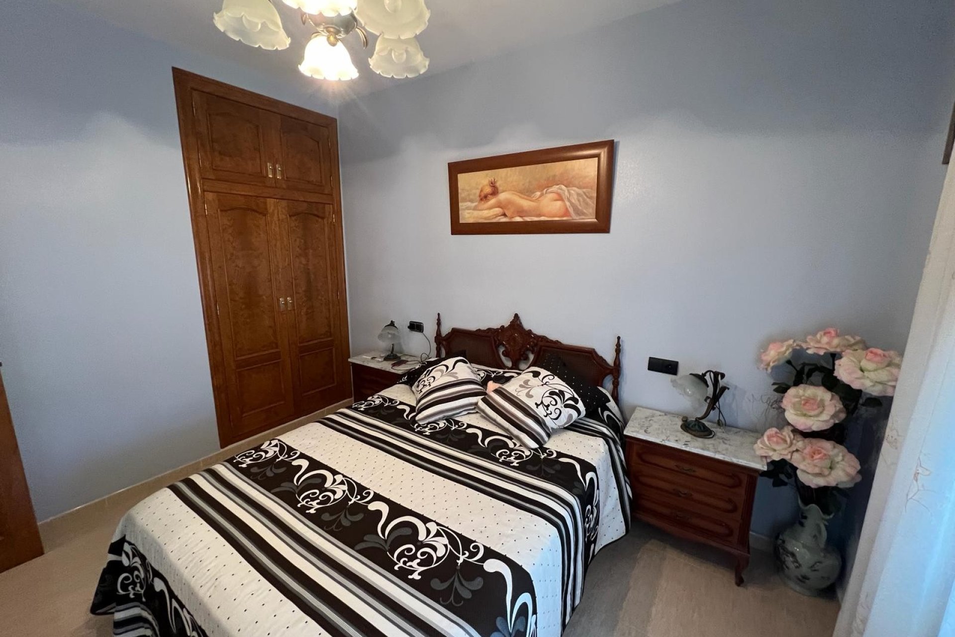 Resale - Villa -
Orihuela Costa - Campoamor