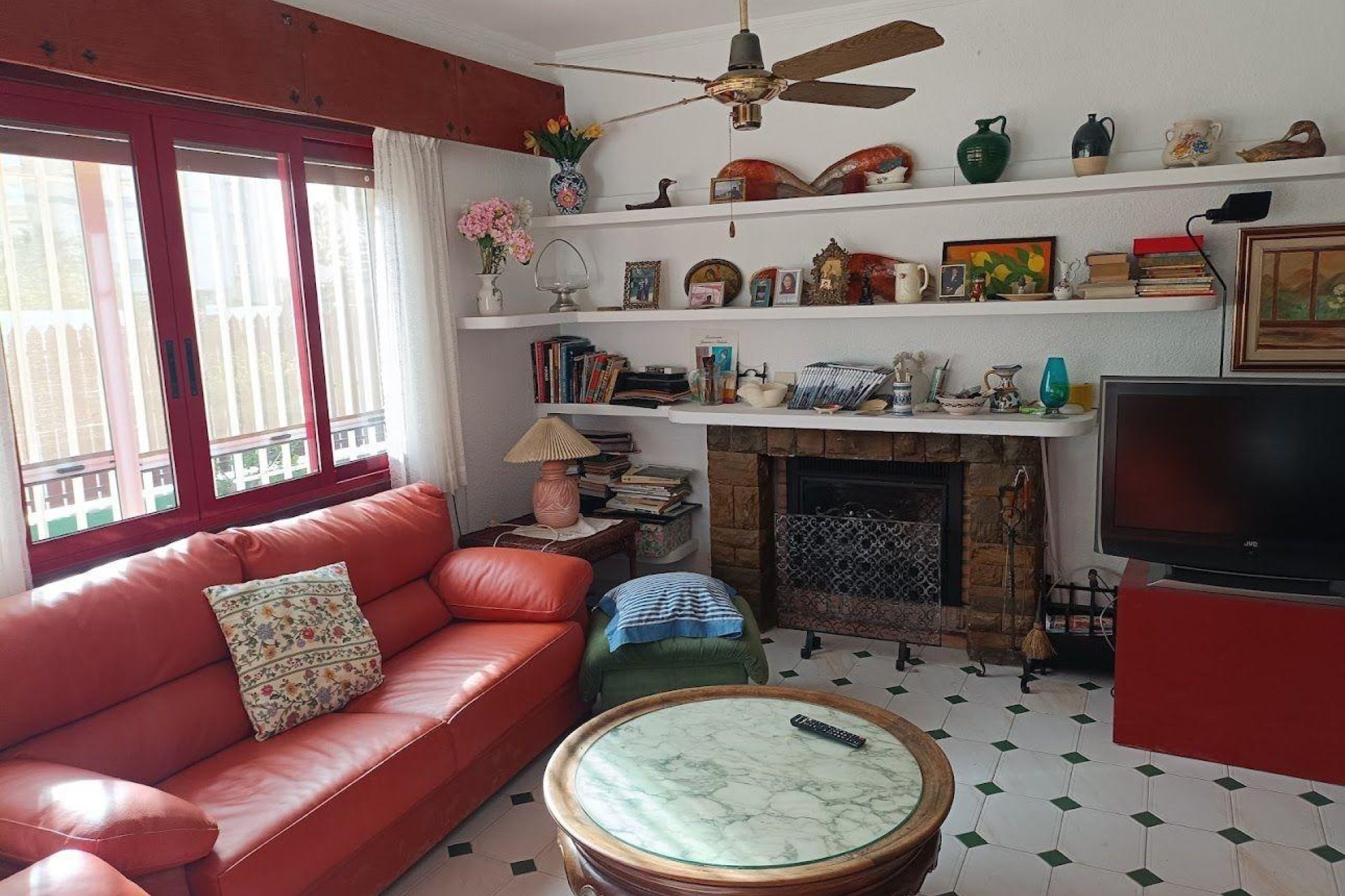 Resale - Villa -
Orihuela Costa - Campoamor