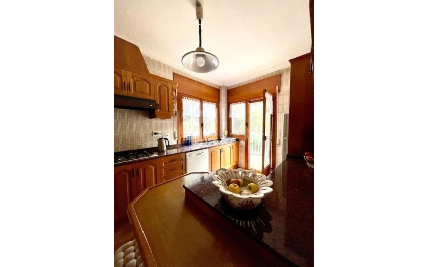 Resale - Villa -
Orihuela Costa - Campoamor