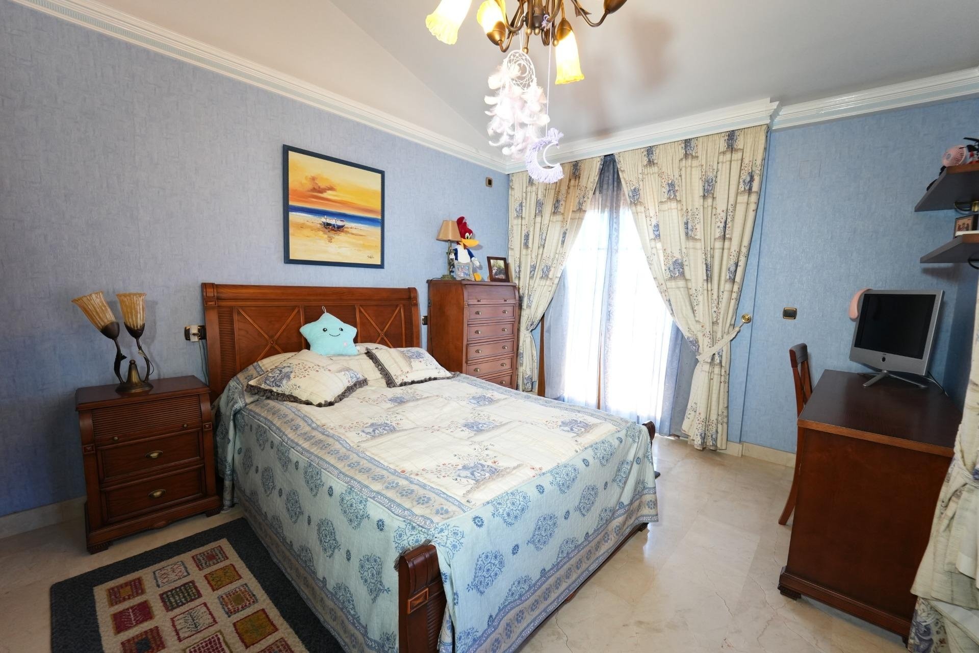 Resale - Villa -
Orihuela Costa - Campoamor