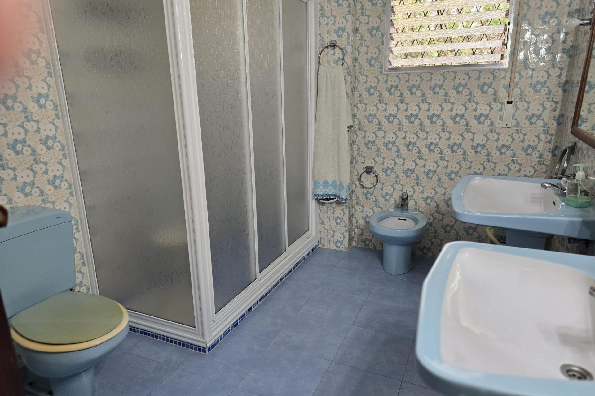 Resale - Villa -
Orihuela Costa - Campoamor