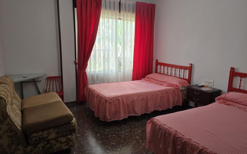 Resale - Villa -
Orihuela Costa - Campoamor