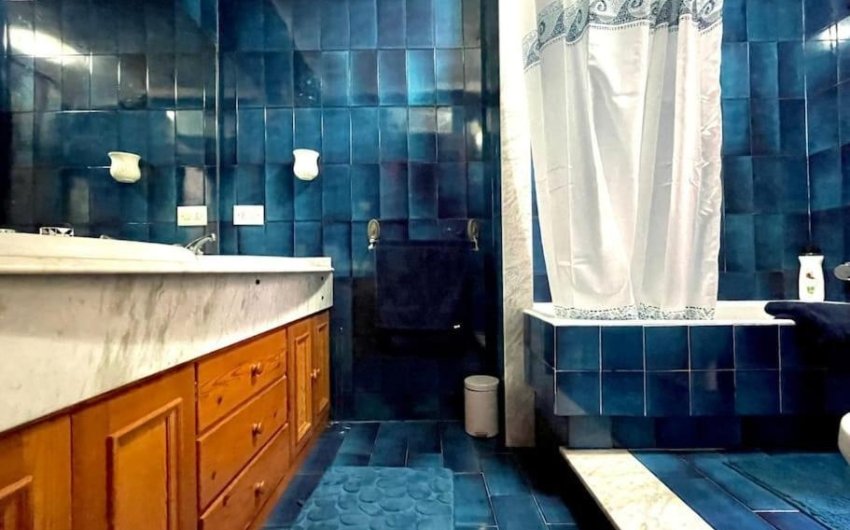 Resale - Villa -
Orihuela Costa - Campoamor