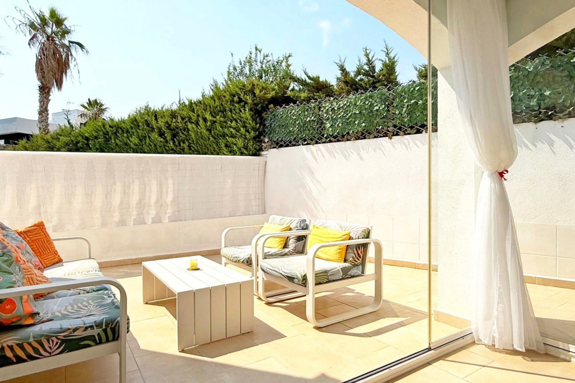 Resale - Villa -
Orihuela Costa - Costa Blanca