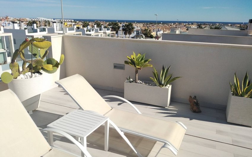 Resale - Villa -
Orihuela Costa - Costa Blanca