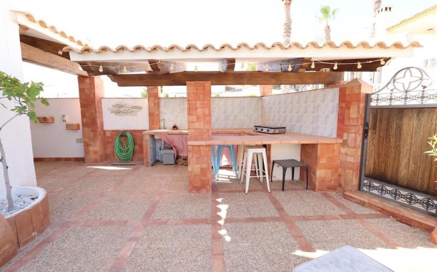 Resale - Villa -
Orihuela Costa - Costa Blanca