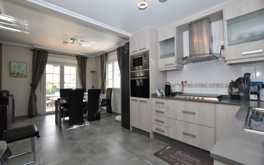 Resale - Villa -
Orihuela Costa - Costa Blanca