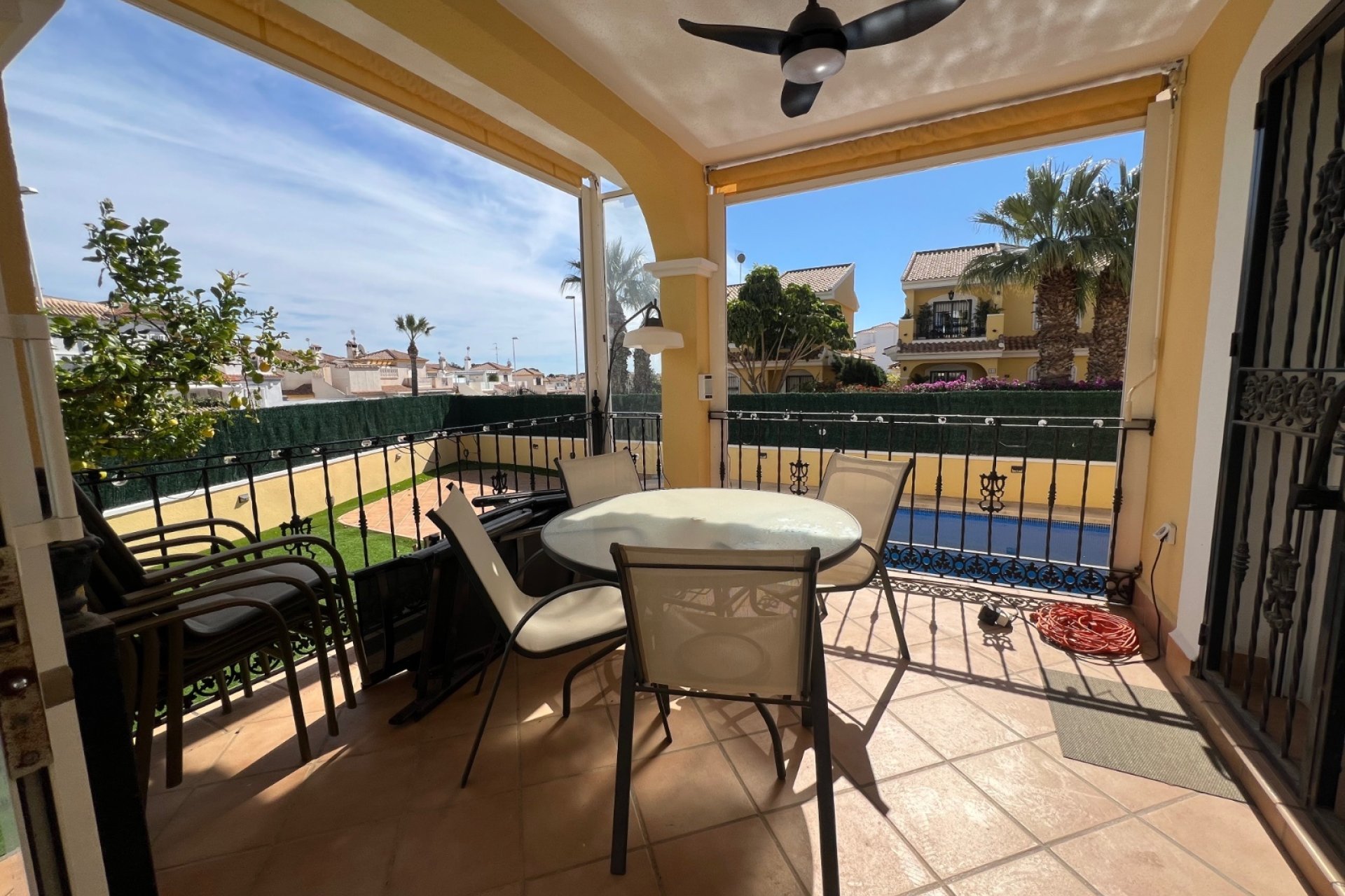 Resale - Villa -
Orihuela Costa - Costa Blanca