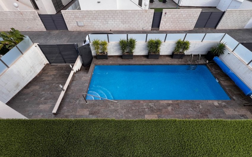Resale - Villa -
Orihuela Costa - Costa Blanca