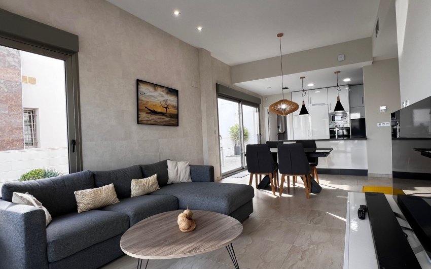 Resale - Villa -
Orihuela Costa - Costa Blanca
