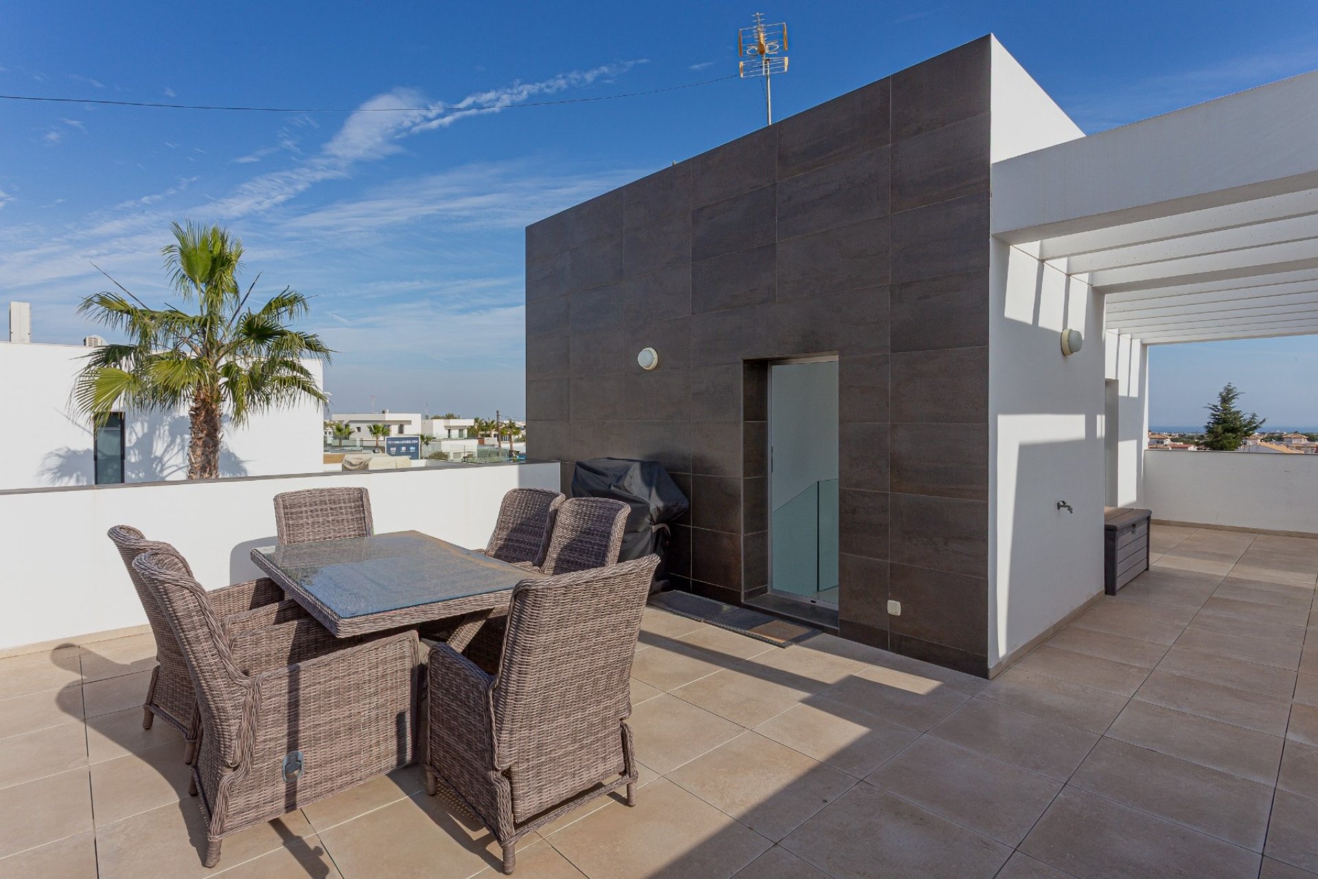 Resale - Villa -
Orihuela Costa - Costa Blanca