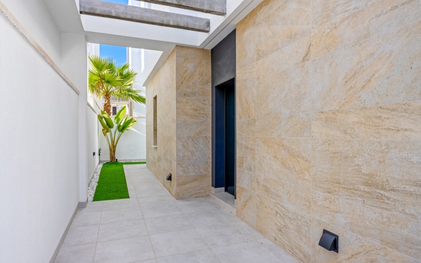 Resale - Villa -
Orihuela Costa - Costa Blanca