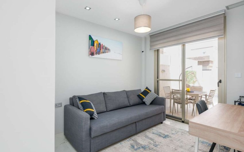 Resale - Villa -
Orihuela Costa - Costa Blanca