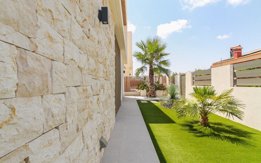 Resale - Villa -
Orihuela Costa - Costa Blanca