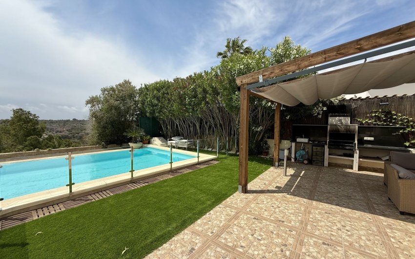 Resale - Villa -
Orihuela Costa - Costa Blanca