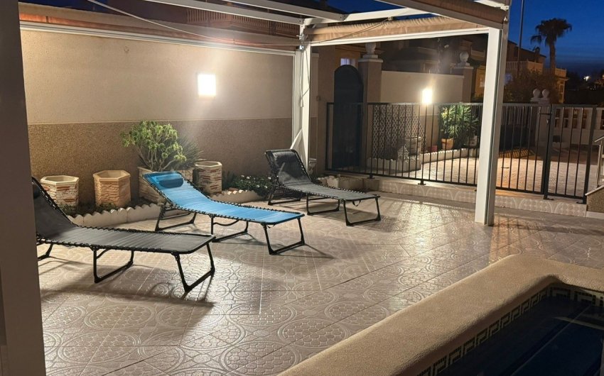 Resale - Villa -
Orihuela Costa - Costa Blanca