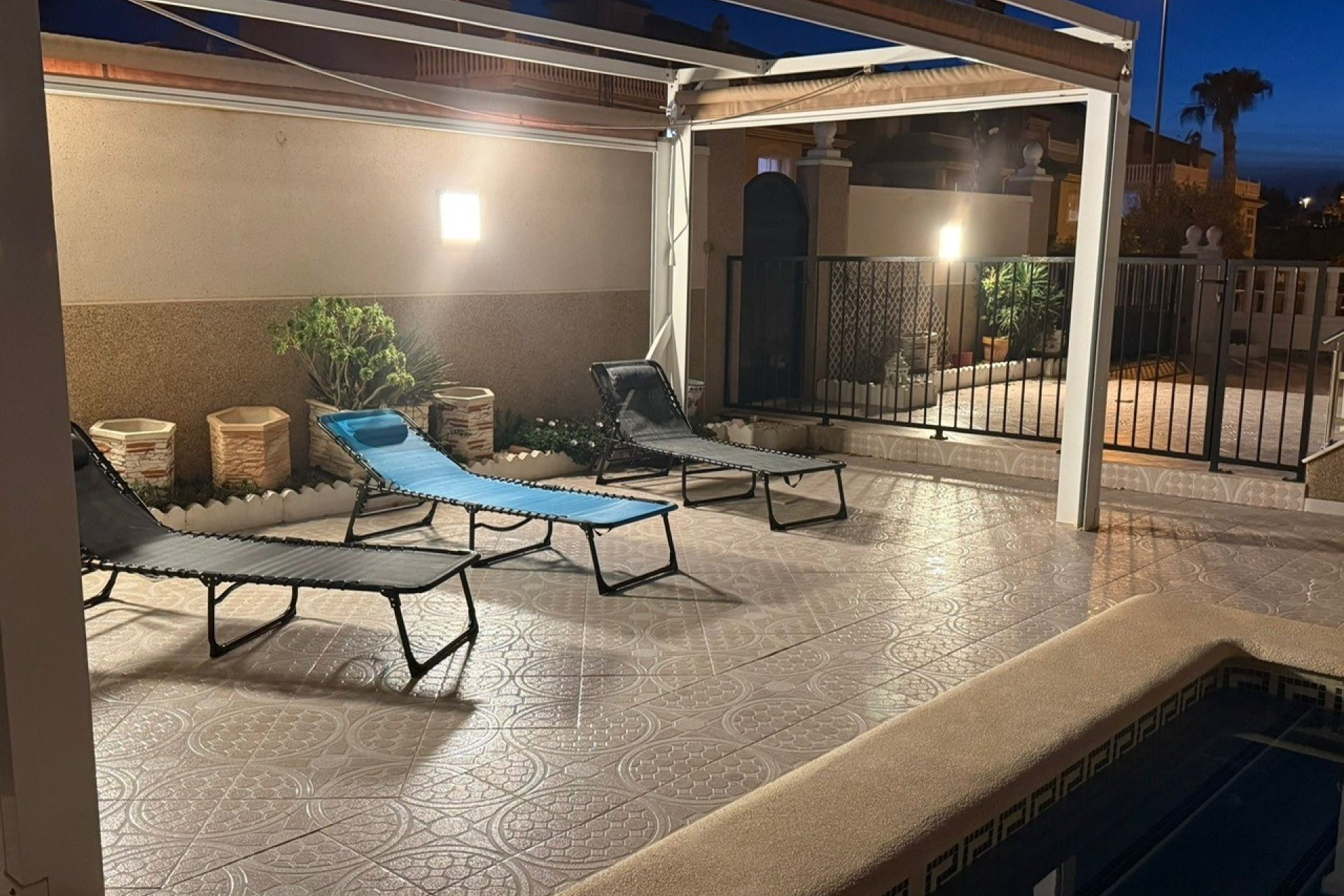Resale - Villa -
Orihuela Costa - Costa Blanca