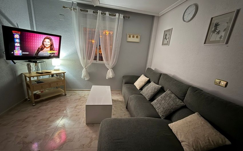 Resale - Villa -
Orihuela Costa - Costa Blanca