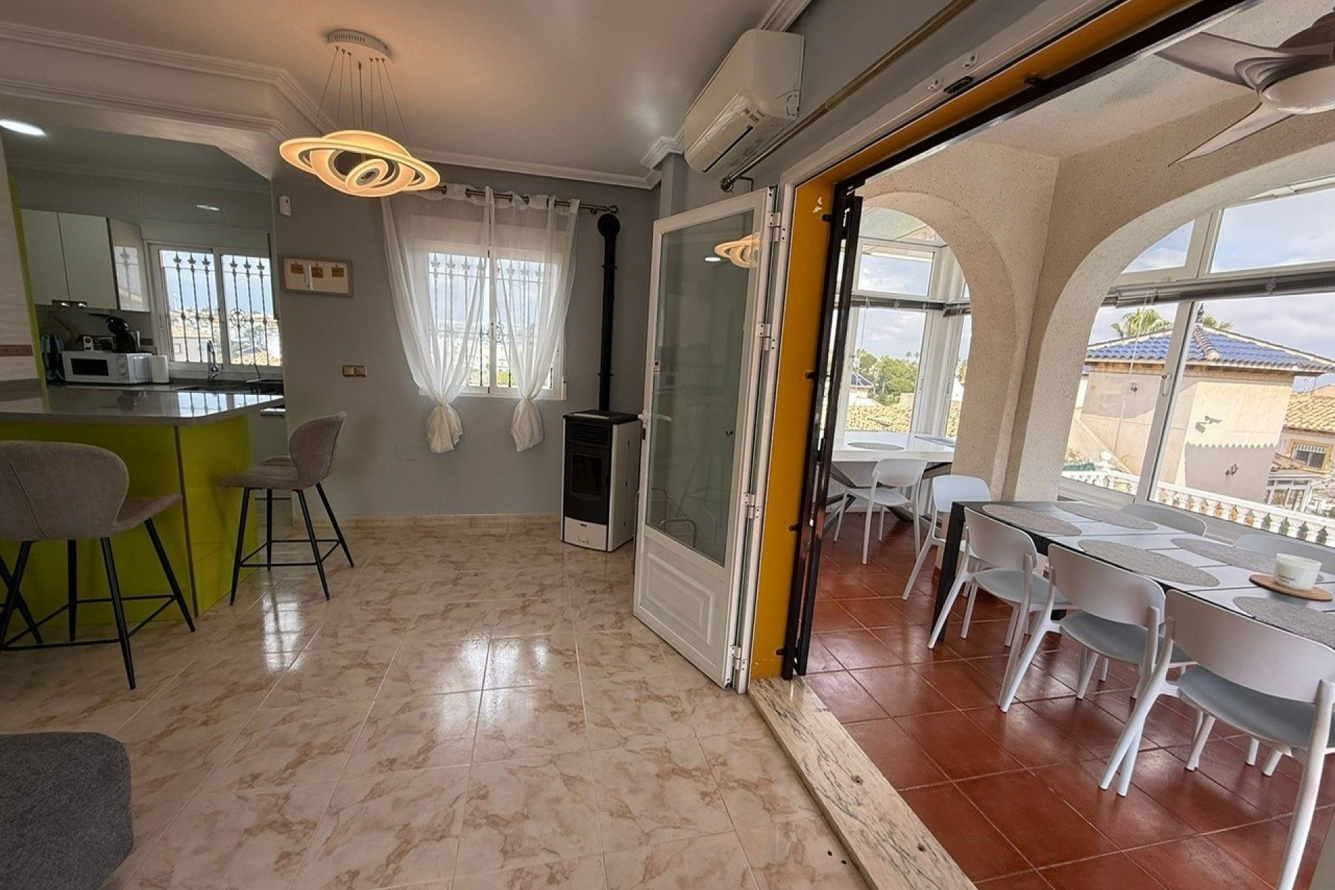 Resale - Villa -
Orihuela Costa - Costa Blanca