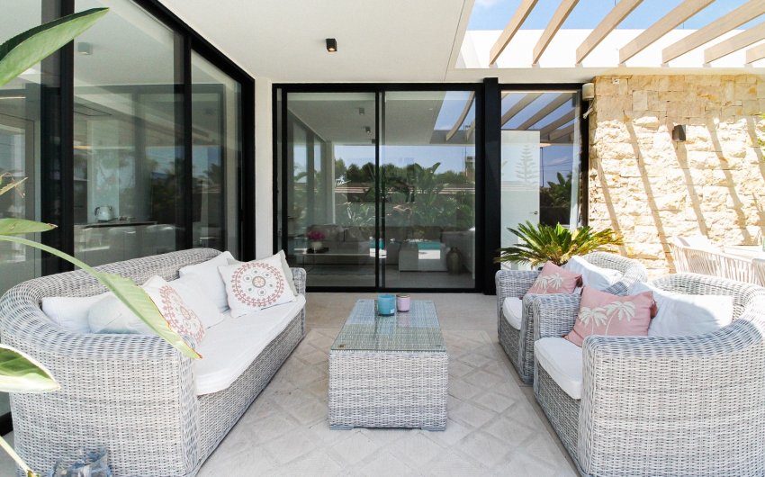 Resale - Villa -
Orihuela Costa - Costa Blanca