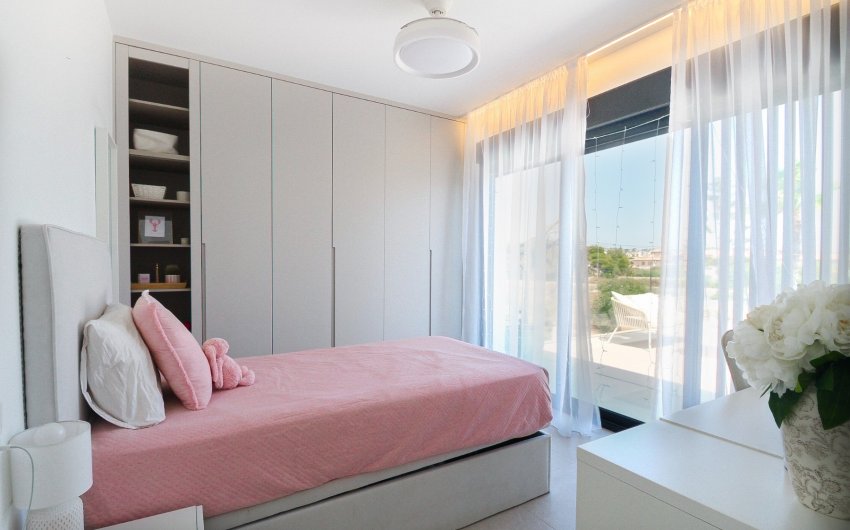 Resale - Villa -
Orihuela Costa - Costa Blanca