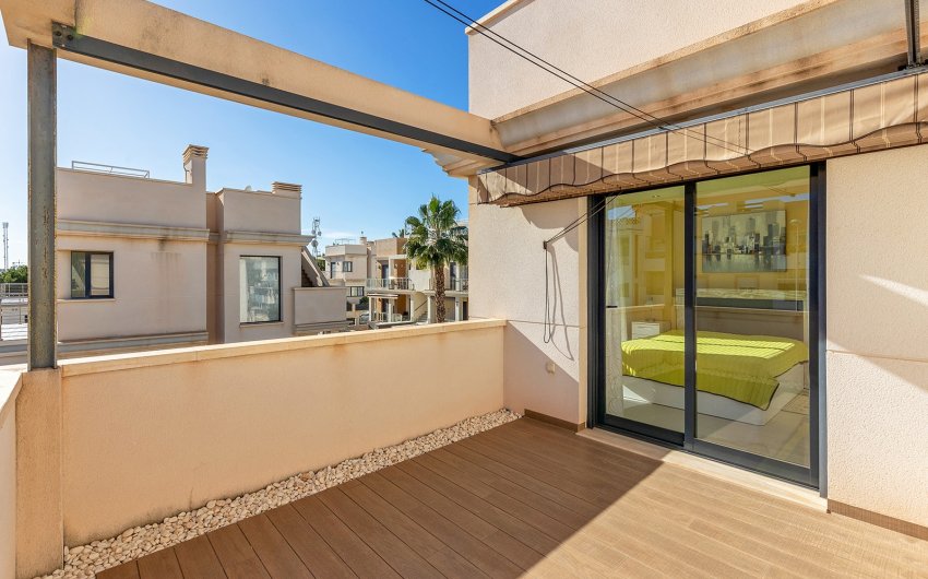 Resale - Villa -
Orihuela Costa - Costa Blanca