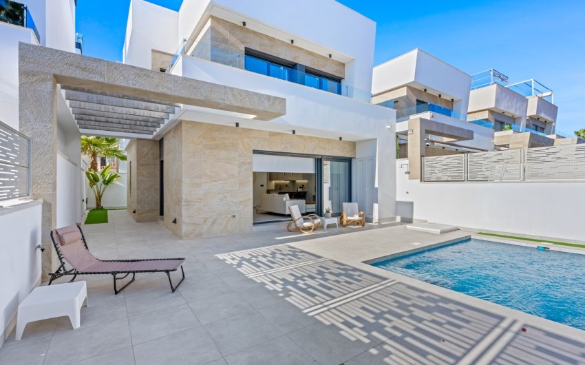 Resale - Villa -
Orihuela Costa - Costa Blanca
