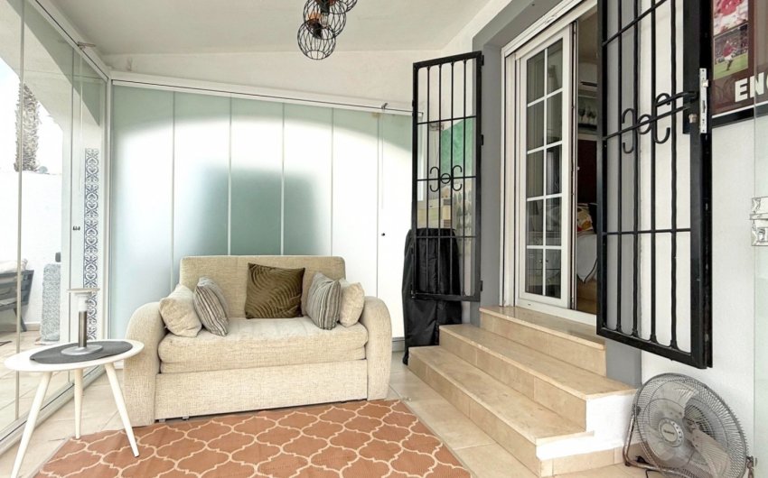 Resale - Villa -
Orihuela Costa - Costa Blanca