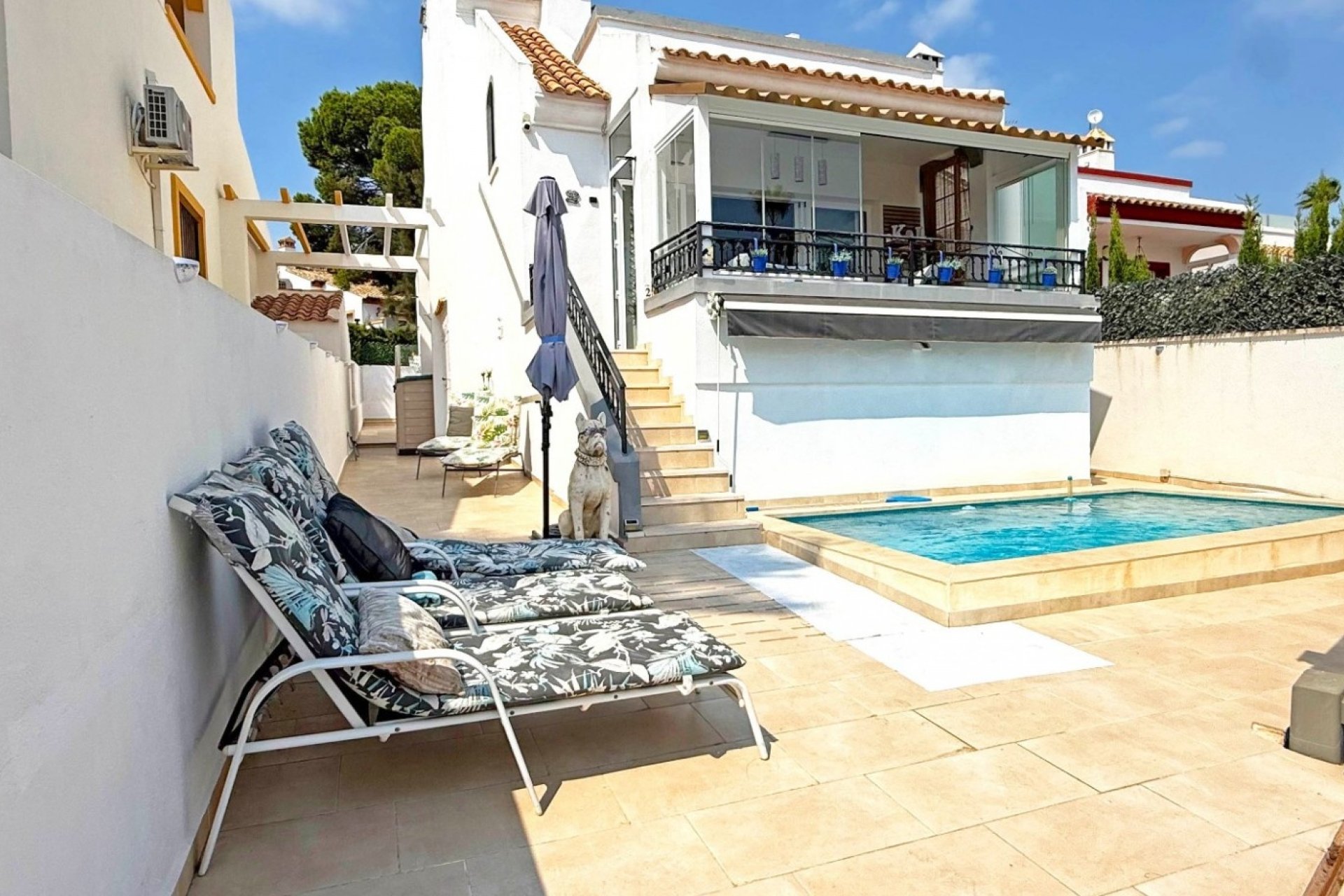 Resale - Villa -
Orihuela Costa - Costa Blanca