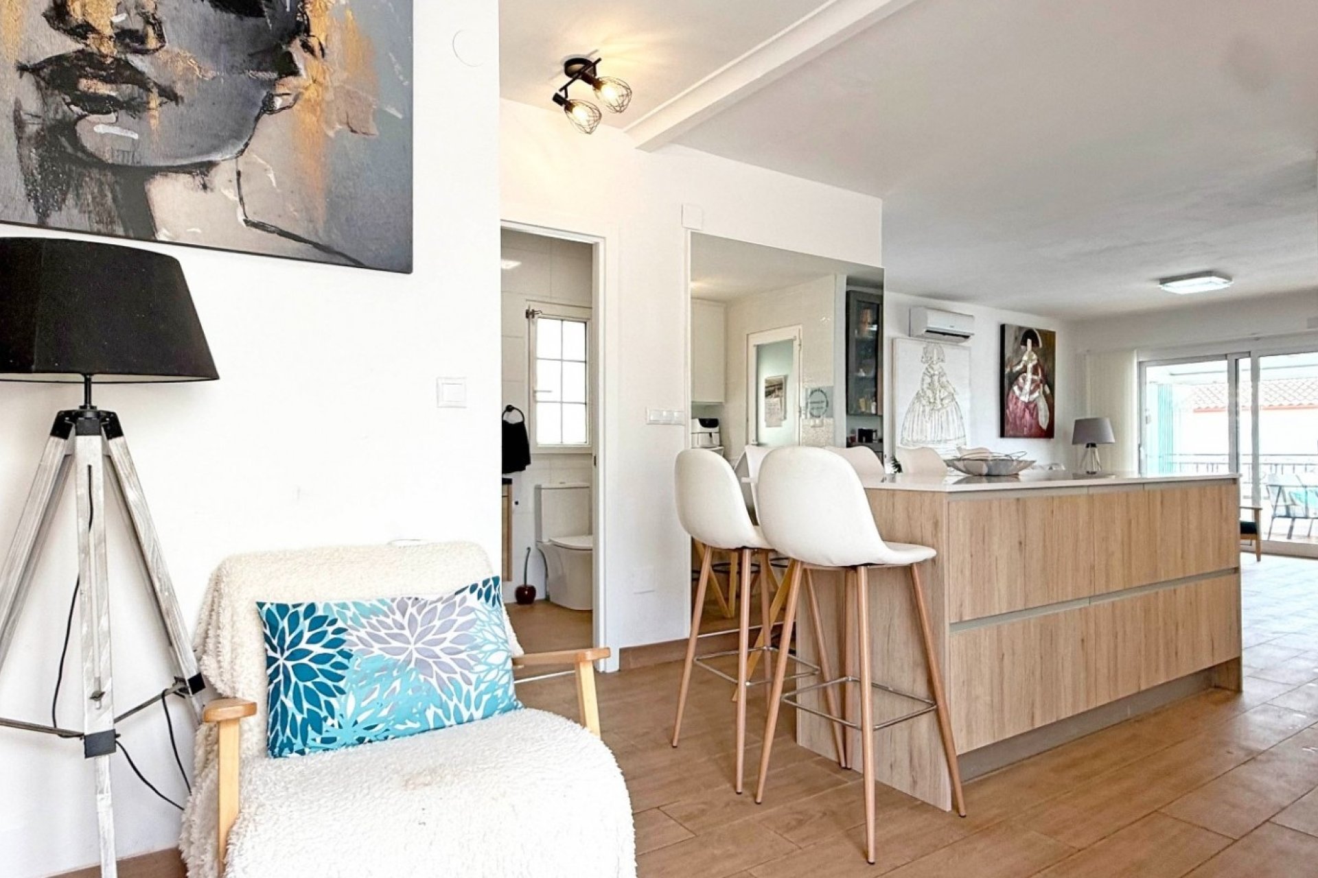 Resale - Villa -
Orihuela Costa - Costa Blanca