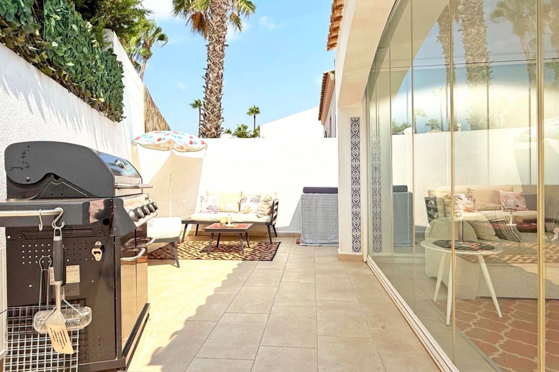 Resale - Villa -
Orihuela Costa - Costa Blanca