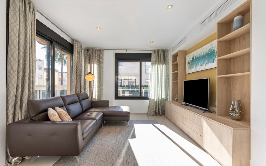Resale - Villa -
Orihuela Costa - Costa Blanca
