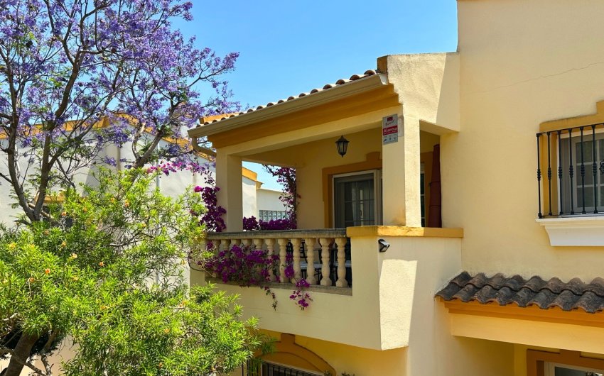 Resale - Villa -
Orihuela Costa - Costa Blanca