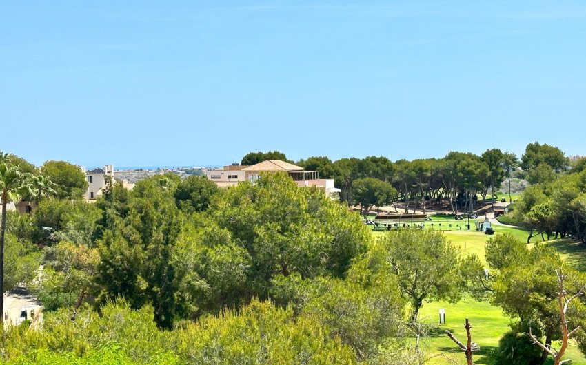 Resale - Villa -
Orihuela Costa - Costa Blanca