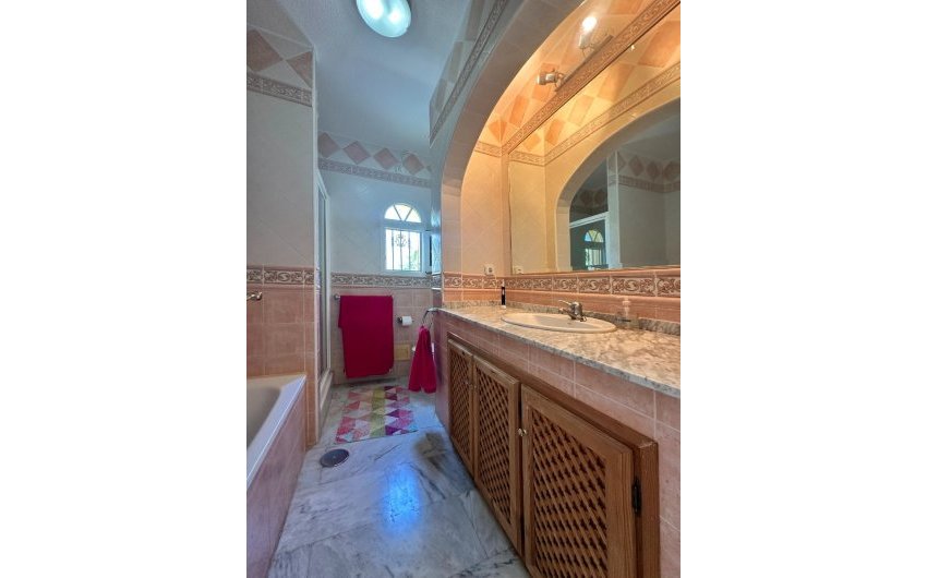 Resale - Villa -
Orihuela Costa - Costa Blanca
