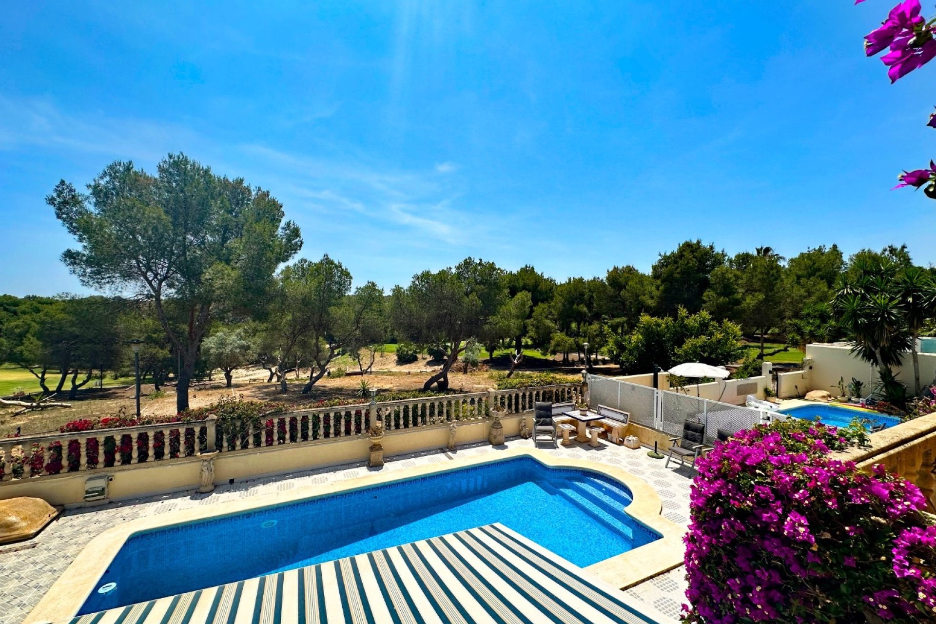 Resale - Villa -
Orihuela Costa - Costa Blanca