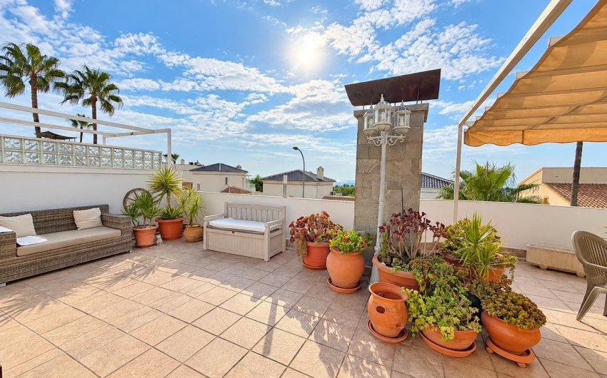 Resale - Villa -
Orihuela Costa - Costa Blanca