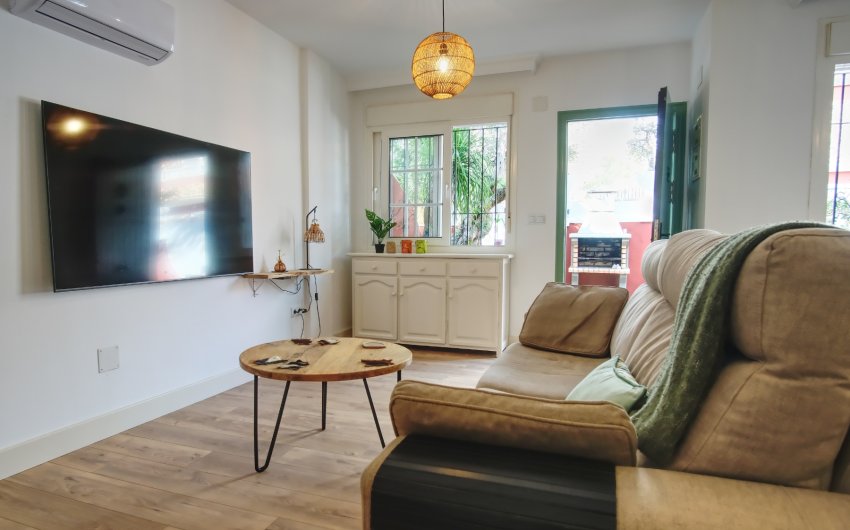 Resale - Villa -
Orihuela Costa - Costa Blanca