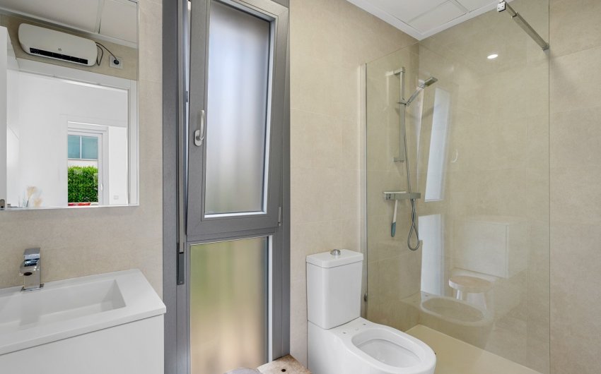 Resale - Villa -
Orihuela Costa - Costa Blanca