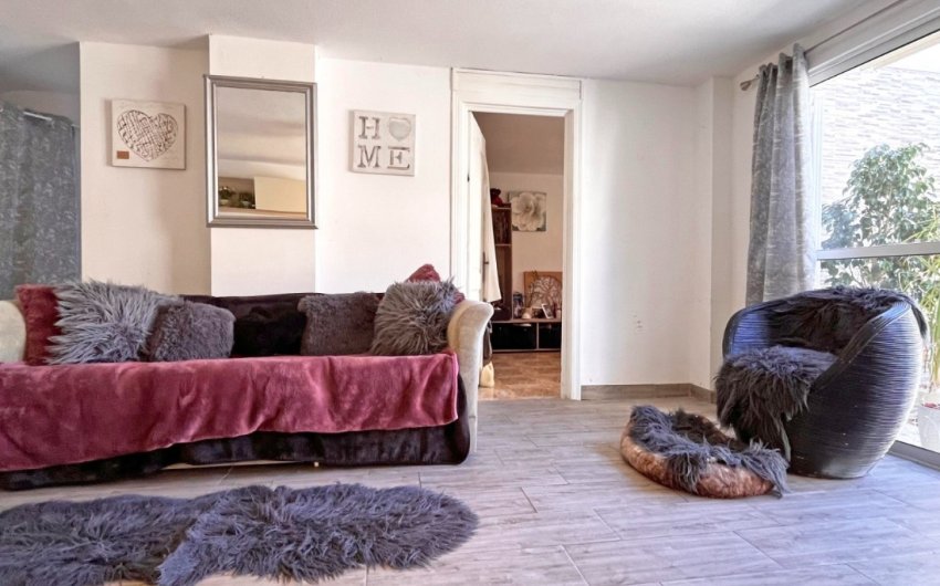 Resale - Villa -
Orihuela Costa - Costa Blanca