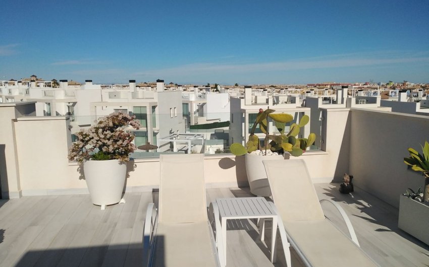 Resale - Villa -
Orihuela Costa - Costa Blanca