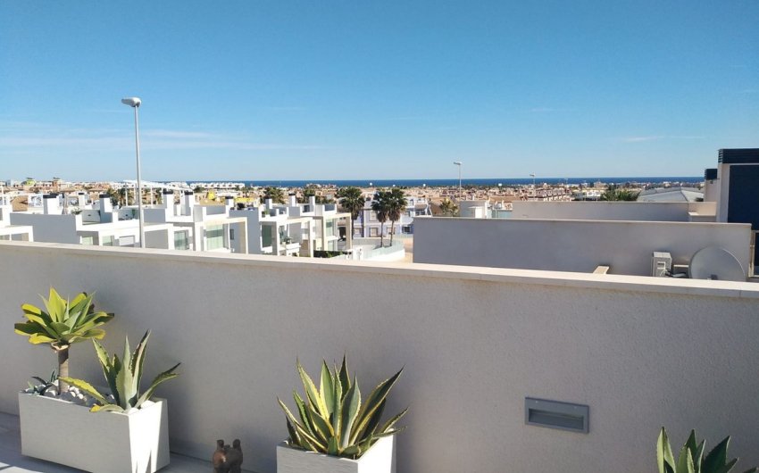 Resale - Villa -
Orihuela Costa - Costa Blanca