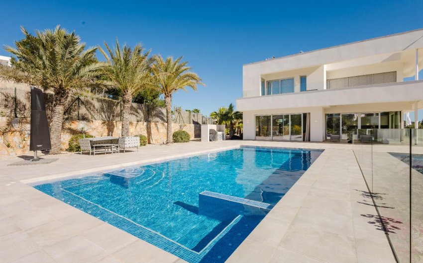Resale - Villa -
Orihuela Costa - Costa Blanca