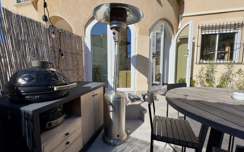 Resale - Villa -
Orihuela Costa - Costa Blanca