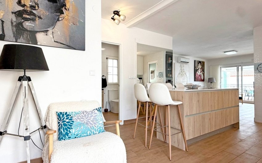 Resale - Villa -
Orihuela Costa - Costa Blanca