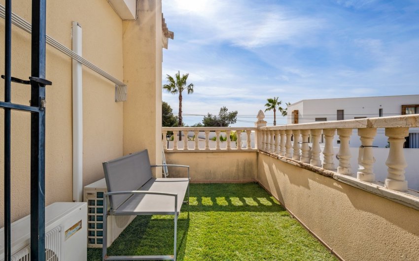 Resale - Villa -
Orihuela Costa - Costa Blanca