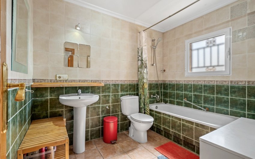 Resale - Villa -
Orihuela Costa - Costa Blanca