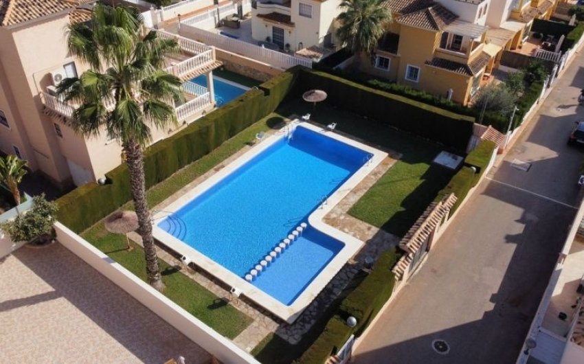 Resale - Villa -
Orihuela Costa - Costa Blanca