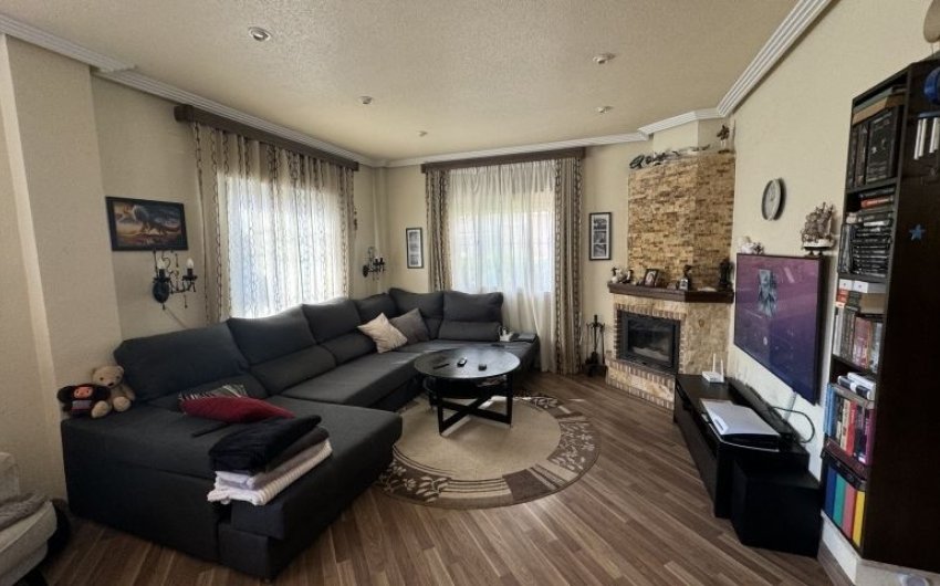 Resale - Villa -
Orihuela Costa - Costa Blanca